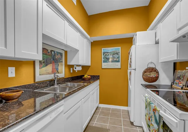 Photo 4 of Sale Pending at 4041 Drake St #212, Houston, TX 77005 | MLS# 14804188 | Listing updated on 2026-09-11