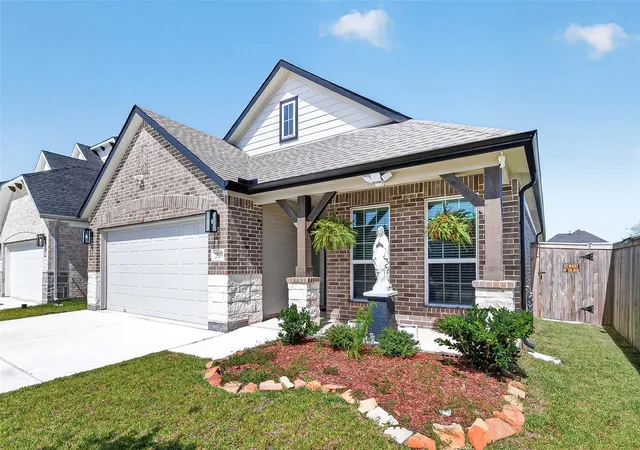 Photo 3 of Single family home for sale at 2819 Solitude Pine Ln, Katy, TX 77493 | MLS# 38768974 | Listing updated on 2026-09-06