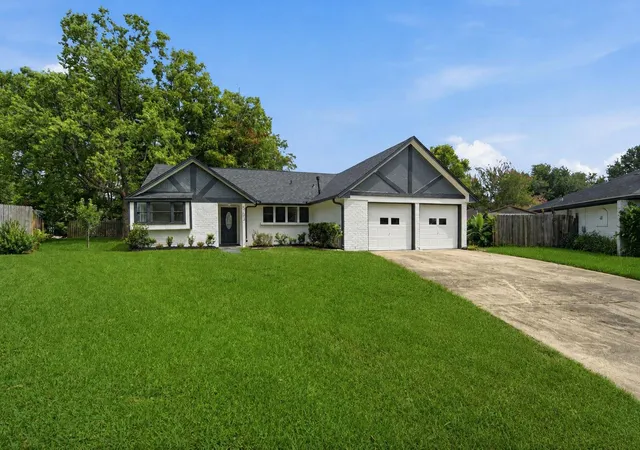 1st image of 5703 Woodville Ln, Pearland, TX 77584 | MLS# 86637650