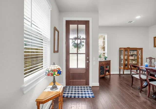 Photo 2 of Single family home for sale at 118 Wild Wisteria Ln, Montgomery, TX 77316 | MLS# 26217931 | Listing updated on 2026-09-13