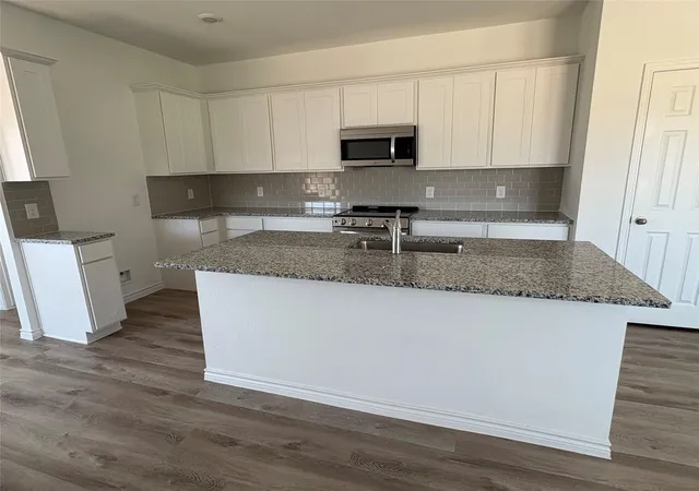 Photo 3 of Single family home for sale at 10691 Crockett Meadows Blvd, Conroe, TX 77306 | MLS# 46482678 | Listing updated on 2026-09-12