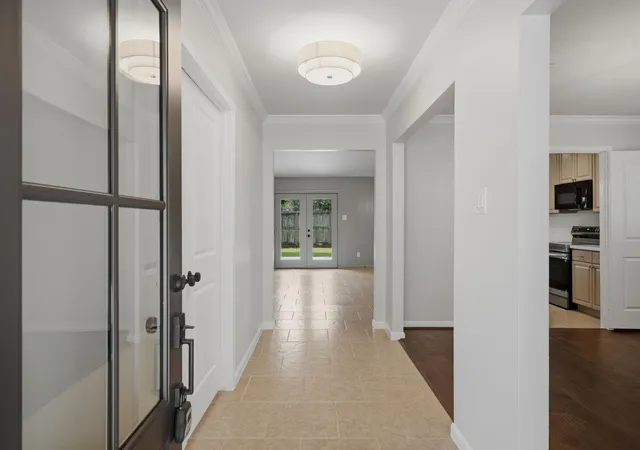 Photo 4 of Single family home for sale at 14035 Pinerock Ln, Houston, TX 77079 | MLS# 44625158 | Listing updated on 2026-09-20