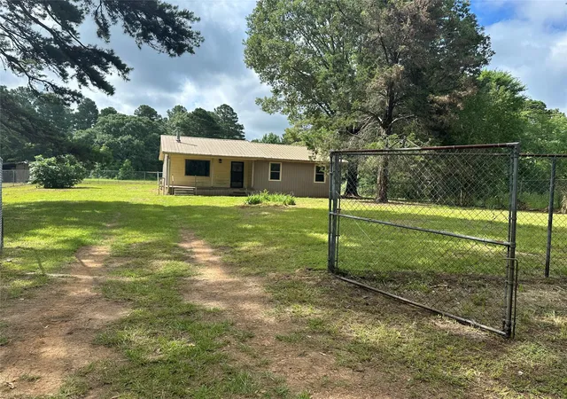 2nd image of 3932 Fern Lake Cutoff, Marshall, TX 75672 | MLS# 62559310