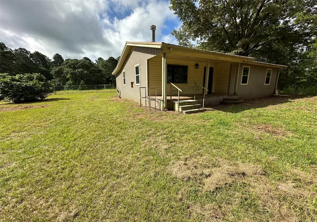 5th image of 3932 Fern Lake Cutoff, Marshall, TX 75672 | MLS# 62559310