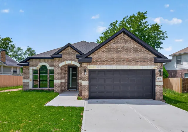 1st image of 12431 Green Ridge Dr, Willis, TX 77318 | MLS# 49573159