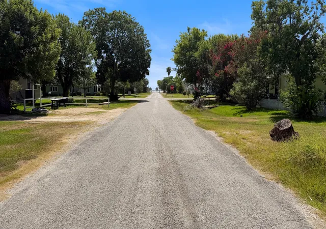 3rd image of 211 Morton Ave, Palacios, TX 77465 | MLS# 41703134