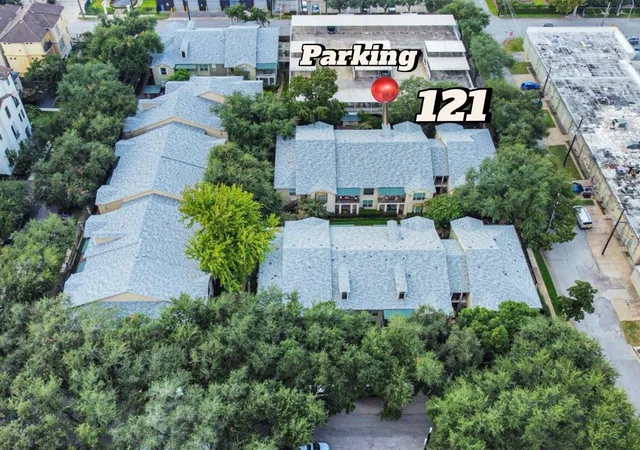 2nd image of 2700 Revere St, Houston, TX 77098