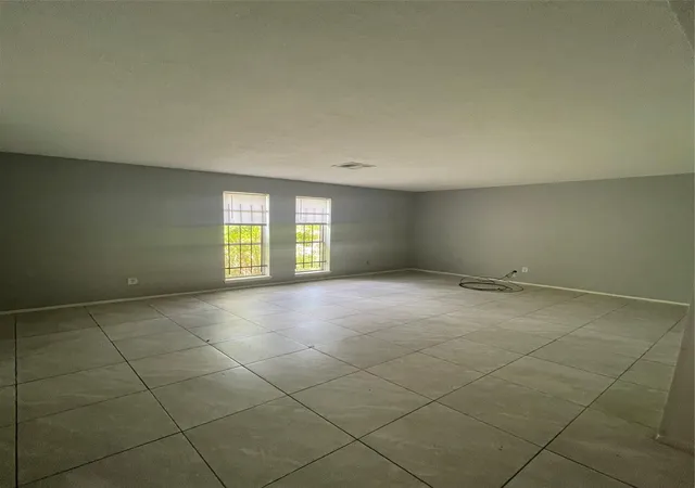 3rd image of 4938 Drakestone Blvd, Houston, TX 77053 | MLS# 59436867