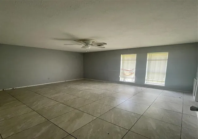 4th image of 4938 Drakestone Blvd, Houston, TX 77053 | MLS# 59436867