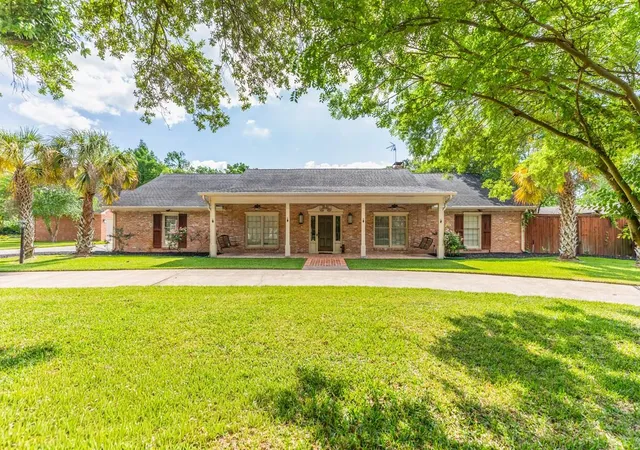 1st image of 1280 Cherokee Ln, Beaumont, TX 77702 | MLS# 33719074