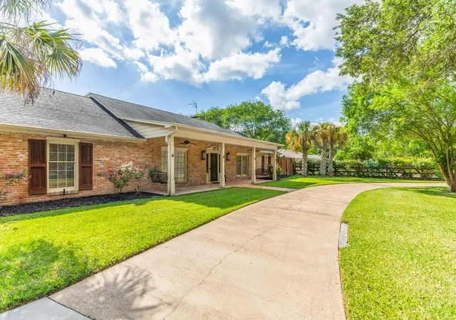 5th image of 1280 Cherokee Ln, Beaumont, TX 77702 | MLS# 33719074