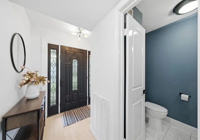 5th image of 2504 Tarrytown Mall #67, Houston, TX 77057 | MLS# 90716050