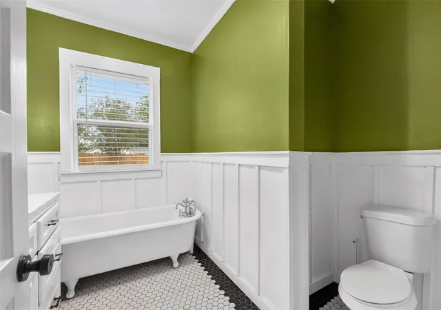 Photo 2 of Single family home for sale at 335 N Robb St, Trinity, TX 75862 | MLS# 54012370 | Listing updated on 2026-09-15
