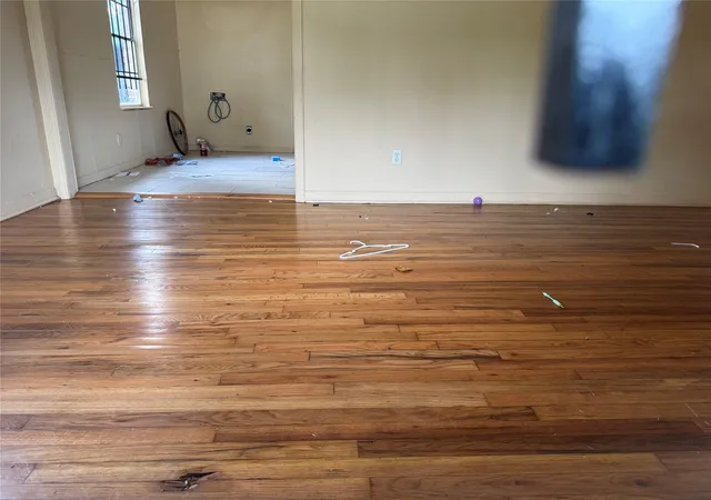 Photo 3 of Sale Pending at 7433 Springdale St, Houston, TX 77028 | MLS# 97618529 | Listing updated on 2026-09-09