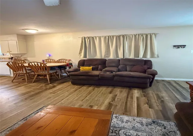 Photo 3 of Single family home for sale at 101 Mc Dow St, Victoria, TX 77901 | MLS# 3627386 | Listing updated on 2026-08-16