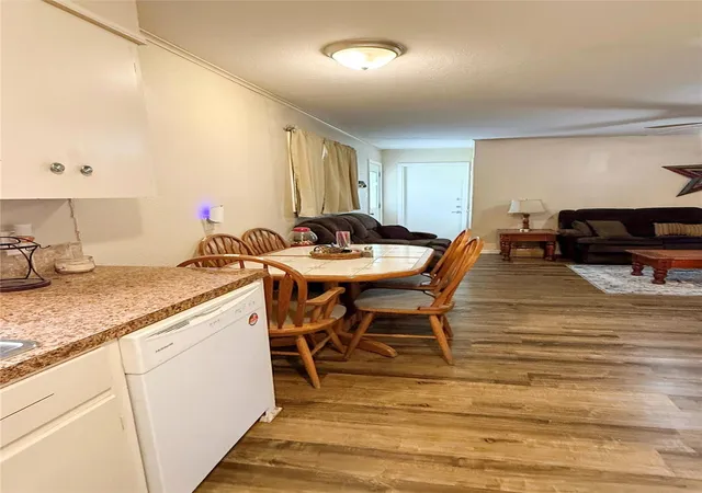 Photo 4 of Single family home for sale at 101 Mc Dow St, Victoria, TX 77901 | MLS# 3627386 | Listing updated on 2026-08-16