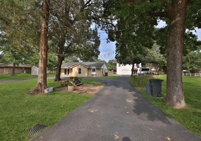 Photo 2 of Single family home for sale at 30210 E Geneva Dr, Spring, TX 77386 | MLS# 51294176 | Listing updated on 2026-08-30