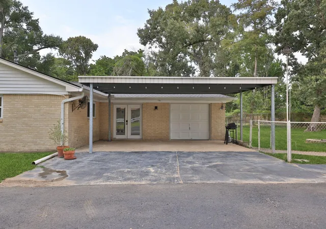 Photo 3 of Single family home for sale at 30210 E Geneva Dr, Spring, TX 77386 | MLS# 51294176 | Listing updated on 2026-08-30