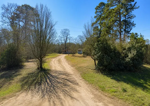 Photo 1 of Single family home for sale at 5120 Fm 1374 Rd, Huntsville, TX 77340 | MLS# 31937675 | Listing updated on 2026-08-14
