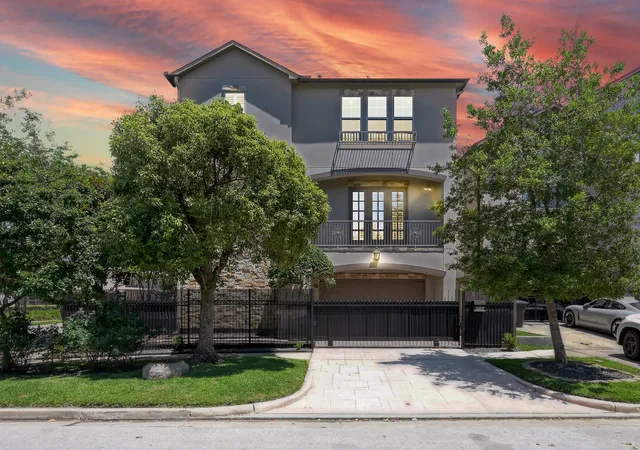 4th image of 2101 Elmen St, Houston, TX 77019 | MLS# 18314145