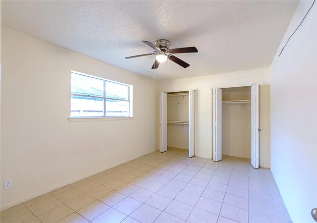 Photo 4 of Sale Pending at 4850 Slade Ben Ln, Alvin, TX 77511 | MLS# 72238908 | Listing updated on 2026-09-18