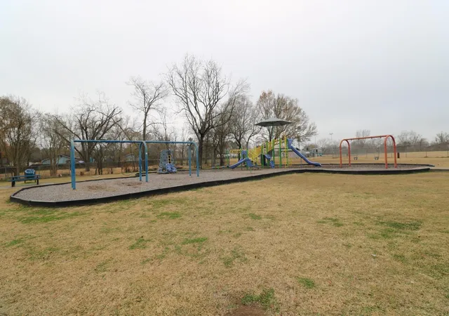 15th image of 100 K Ave, Conroe, TX 77301 | MLS# 9353858