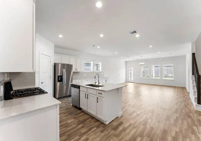 Photo 2 of Single family home for sale at 14215 Black Cyn Ln, Conroe, TX 77384 | MLS# 37253753 | Listing updated on 2026-08-23