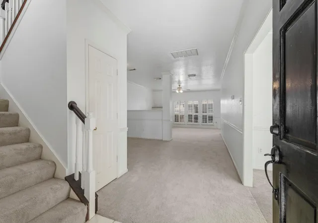3rd image of 1321 El Camino Village Dr, Houston, TX 77058 | MLS# 5297574