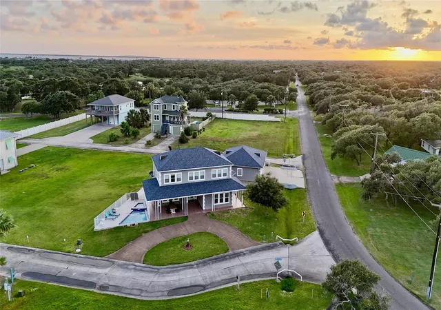 Photo 43 of Single family home for sale at 102 Smith Cvs Rd, Rockport, TX 78382 | MLS# 41361541 | Listing updated on 2026-08-12