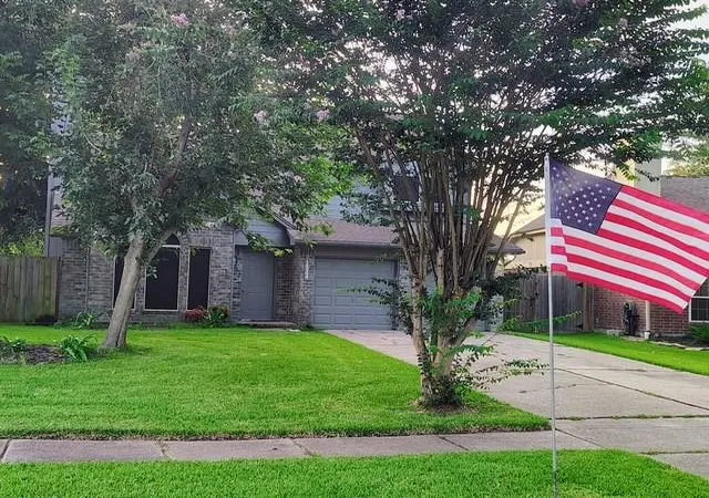 Photo 3 of Single family home for sale at 14244 Oak Chase Dr, Houston, TX 77062 | MLS# 9446058 | Listing updated on 2026-08-15