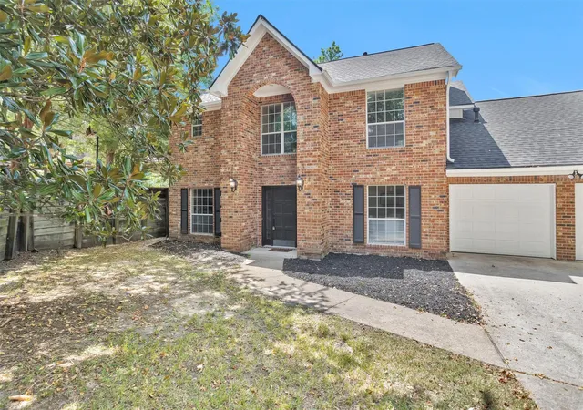 1st image of 1915 E Lake Dr, Huntsville, TX 77340 | MLS# 69697735