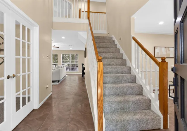 4th image of 1915 E Lake Dr, Huntsville, TX 77340 | MLS# 69697735