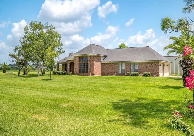 Photo 3 of Single family home for sale at 200 Eagle Rd, Brazoria, TX 77422 | MLS# 52705982 | Listing updated on 2026-09-06