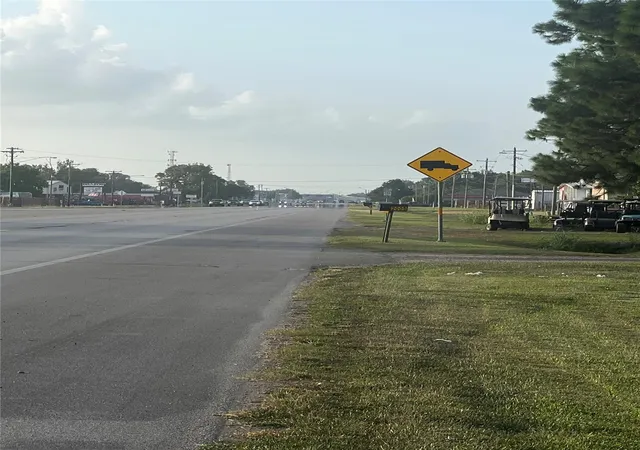 Photo 4 of Land for sale at 2005 S Hwy 288b, Angleton, TX 77515 | MLS# 11064637 | Listing updated on 2026-08-28