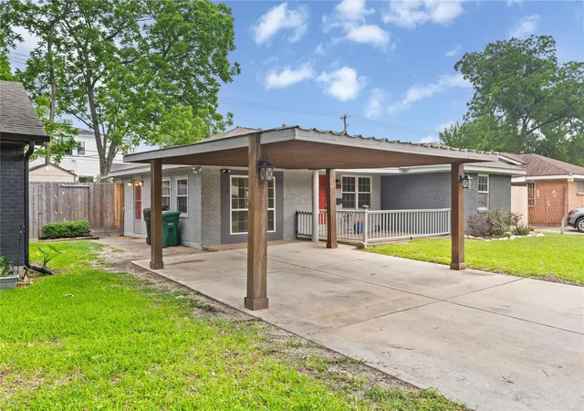 3rd image of 4414 W 43Rd St, Houston, TX 77092 | MLS# 9753607