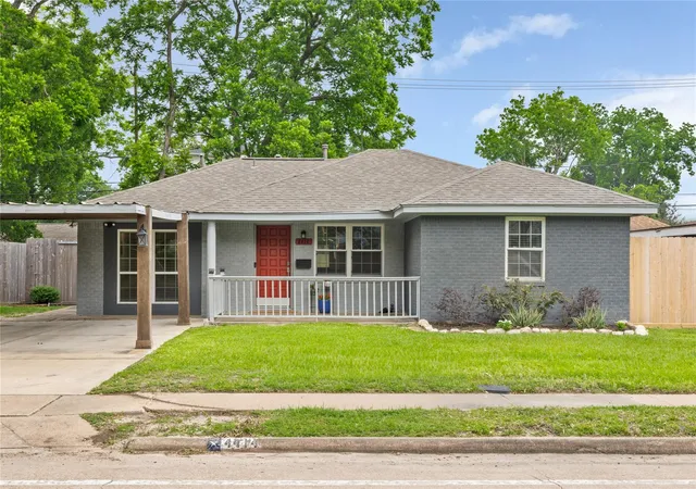 4th image of 4414 W 43Rd St, Houston, TX 77092 | MLS# 9753607