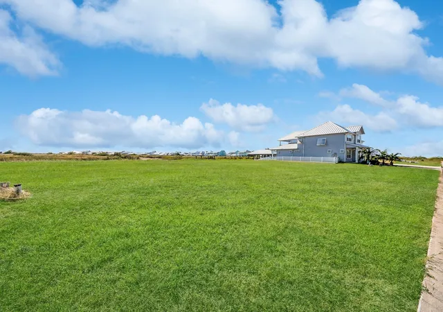 2nd image of 1213 Highborne Cay Ct, Texas City, TX 77590 | MLS# 74271299