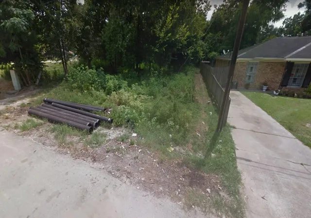 Photo 2 of Land for sale at 6806 Schuller Rd, Houston, TX 77093 | MLS# 43285467 | Listing updated on 2026-09-10