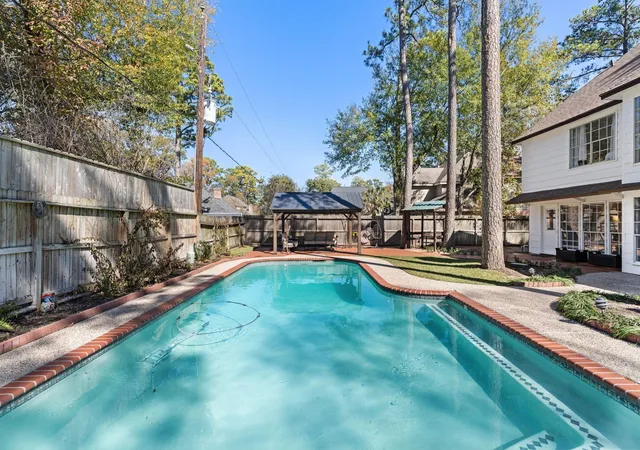 Photo 2 of Sale Pending at 16011 Stratton Park Dr, Spring, TX 77379 | MLS# 69853173 | Listing updated on 2026-09-16