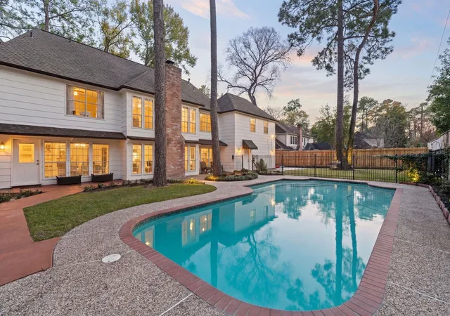 Photo 3 of Sale Pending at 16011 Stratton Park Dr, Spring, TX 77379 | MLS# 69853173 | Listing updated on 2026-09-16