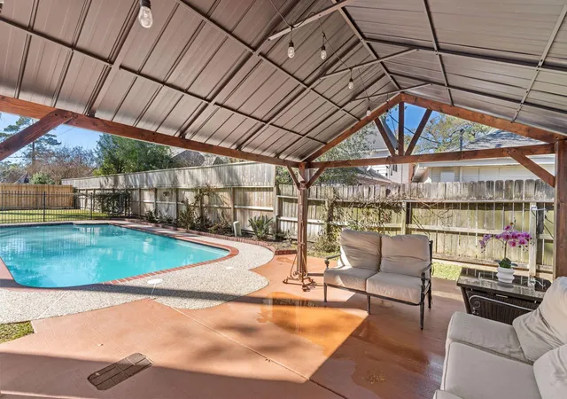 Photo 4 of Sale Pending at 16011 Stratton Park Dr, Spring, TX 77379 | MLS# 69853173 | Listing updated on 2026-09-16