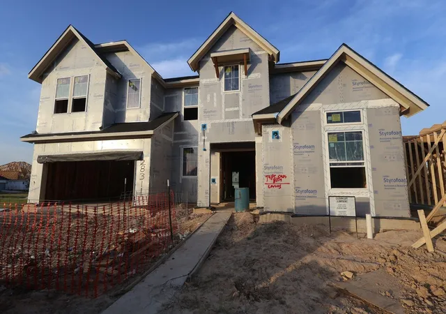 Photo 4 of Sale Pending at 28311 Sugar Springs Dr, Spring, TX 77386 | MLS# 17223200 | Listing updated on 2026-08-13