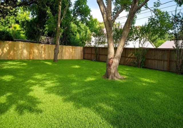 Photo 3 of Sale Pending at 2301 Morning Dr, Baytown, TX 77520 | MLS# 71889635 | Listing updated on 2026-08-22