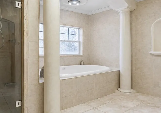 Photo 2 of Single family home for sale at 17915 Mossforest Dr, Houston, TX 77090 | MLS# 13409402 | Listing updated on 2026-09-22