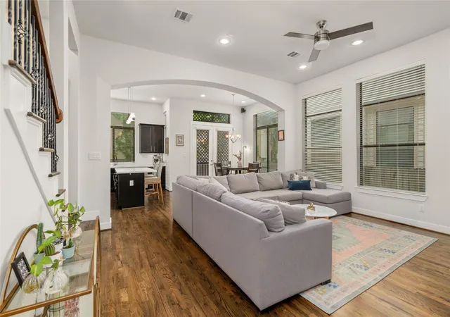 4th image of 2609 Riverside Dr #E, Houston, TX 77004 | MLS# 40201162