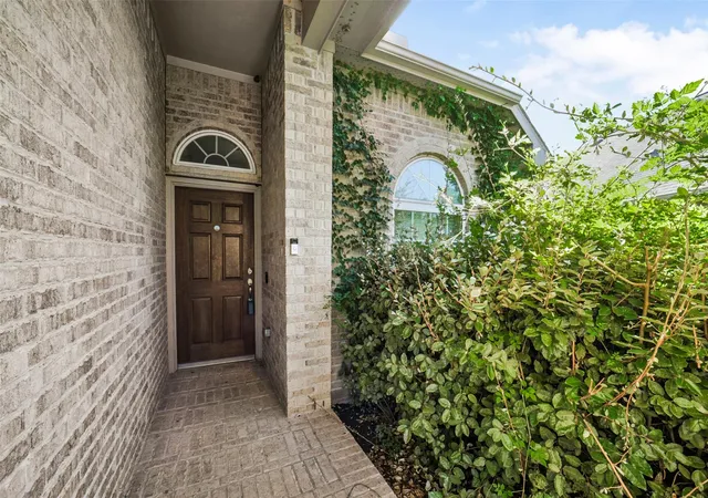 Photo 2 of Sale Pending at 2217 Pine Crk Ct, Conroe, TX 77301 | MLS# 27714286 | Listing updated on 2026-08-22