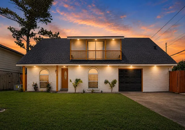 1st image of 10802 Sagetrail Dr, Houston, TX 77089 | MLS# 5788815