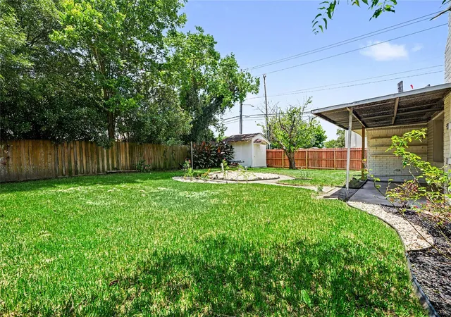 24th image of 10802 Sagetrail Dr, Houston, TX 77089 | MLS# 5788815