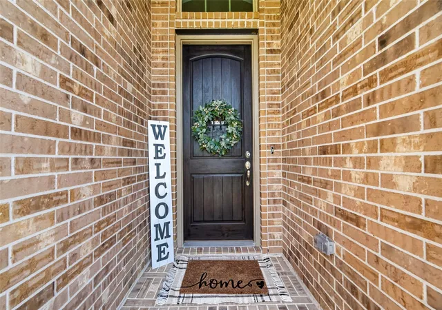 3rd image of 11806 Autumn Leaf Dr, Dayton, TX 77535 | MLS# 98082335