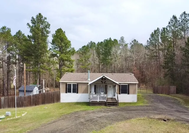 3rd image of 1580 Fm 1745 N, Colmesneil, TX 75938 | MLS# 95821882